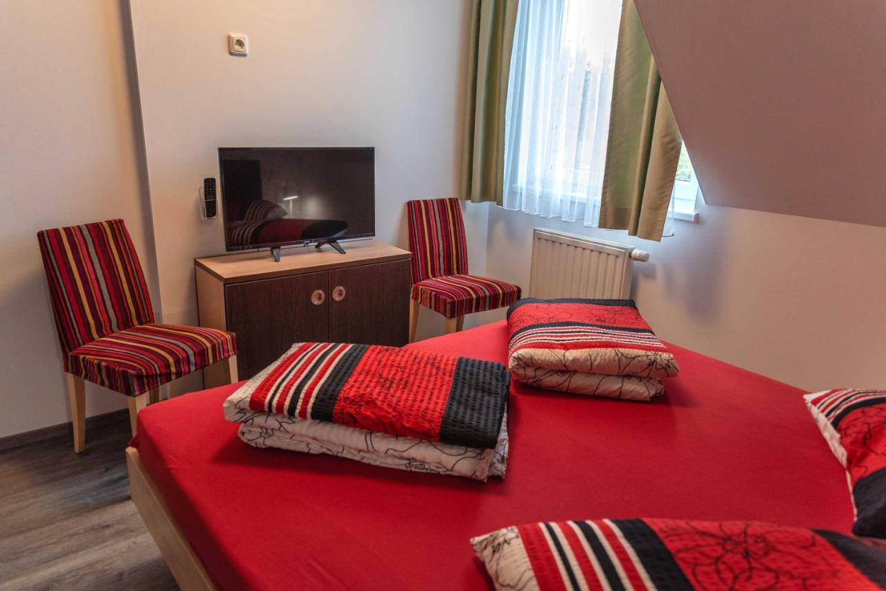 Apartamento Haus Inselperle Mit Blick Auf Den Bodden Alt Reddevitz Habitación foto