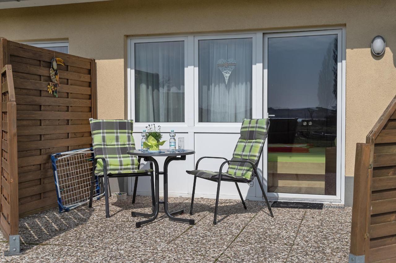Apartamento Haus Inselperle Mit Blick Auf Den Bodden Alt Reddevitz Exterior foto